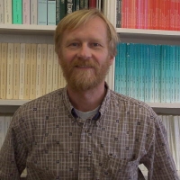 Profile photo of Lorne Carmichael, expert at Queen’s University