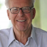 Profile photo of Maarten Schmidt, expert at California Institute of Technology