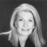 Profile photo of Patricia (Tracy) Rigia, expert at University of Bridgeport
