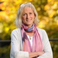 Profile photo of Sara Iverson, expert at Dalhousie University